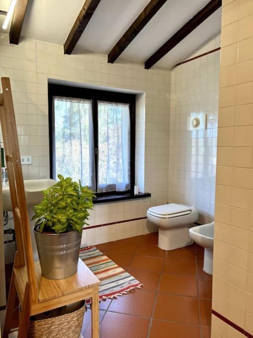 Apartment In Villa La Carruba Rivergaro Luaran gambar